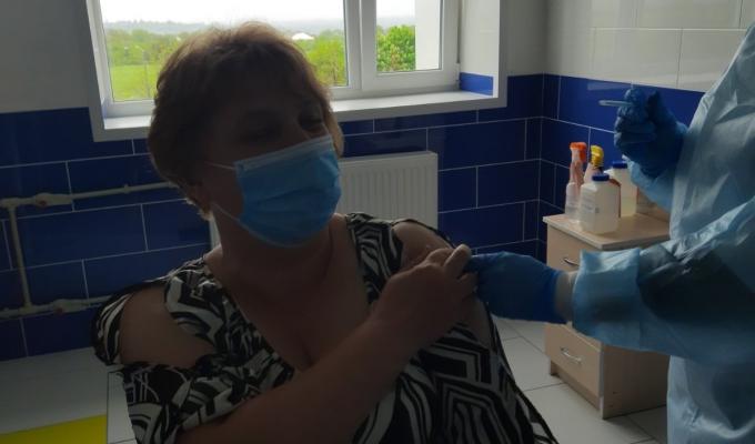 В області відбувається ІІІ етап вакцинальної кампанії проти COVID-19