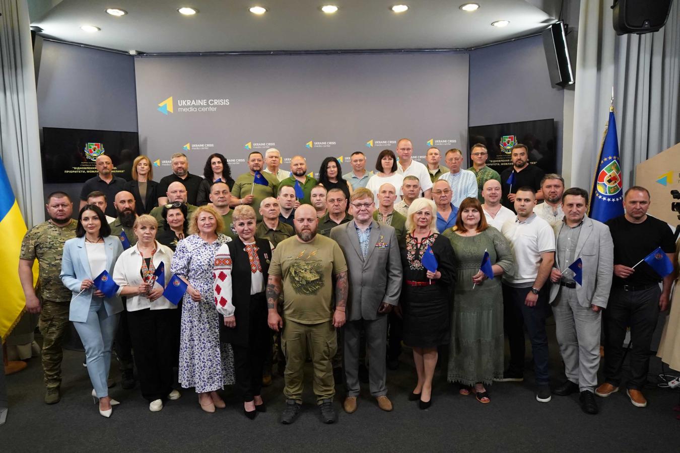 У День народження області обговорили пріоритетні завдання щодо гуртування жителів Луганщини навколо своїх громад