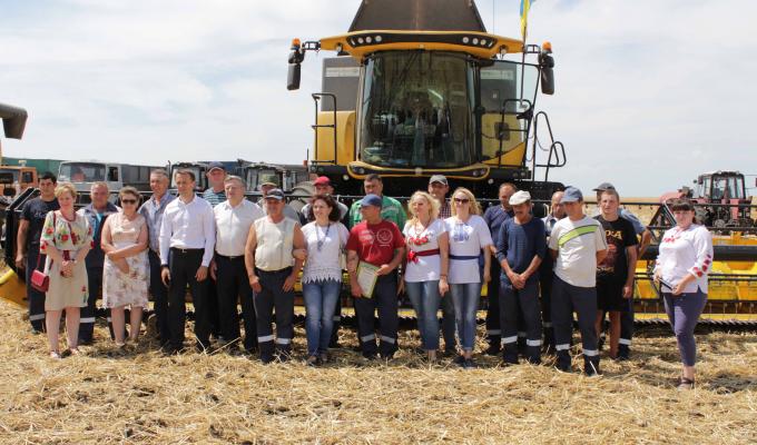 На Луганщині вже зібрано близько 30 % озимини