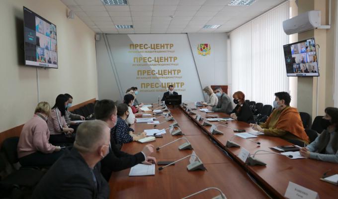 В облдержадміністрації розглянуто питання погашення боргів підприємств з єдиного внеску