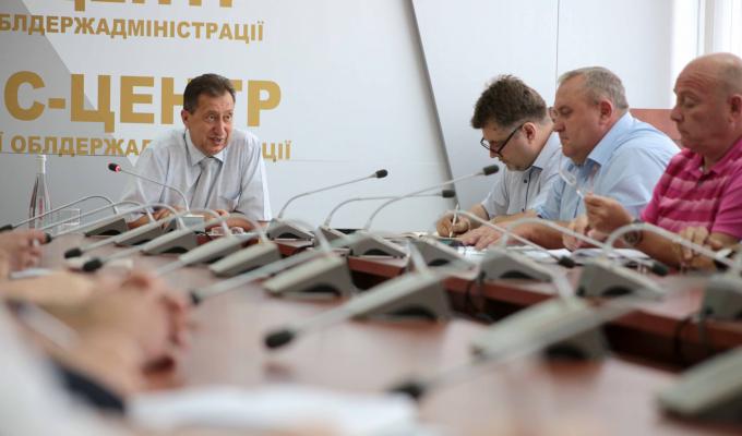 Віталій Комарницький зустрівся з представниками підприємств області, що здійснюють зовнішньоекономічну діяльність