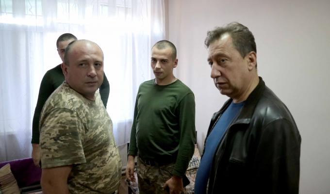 Віталій Комарницький привітав захисників України, які проходять реабілітацію в Рубіжному