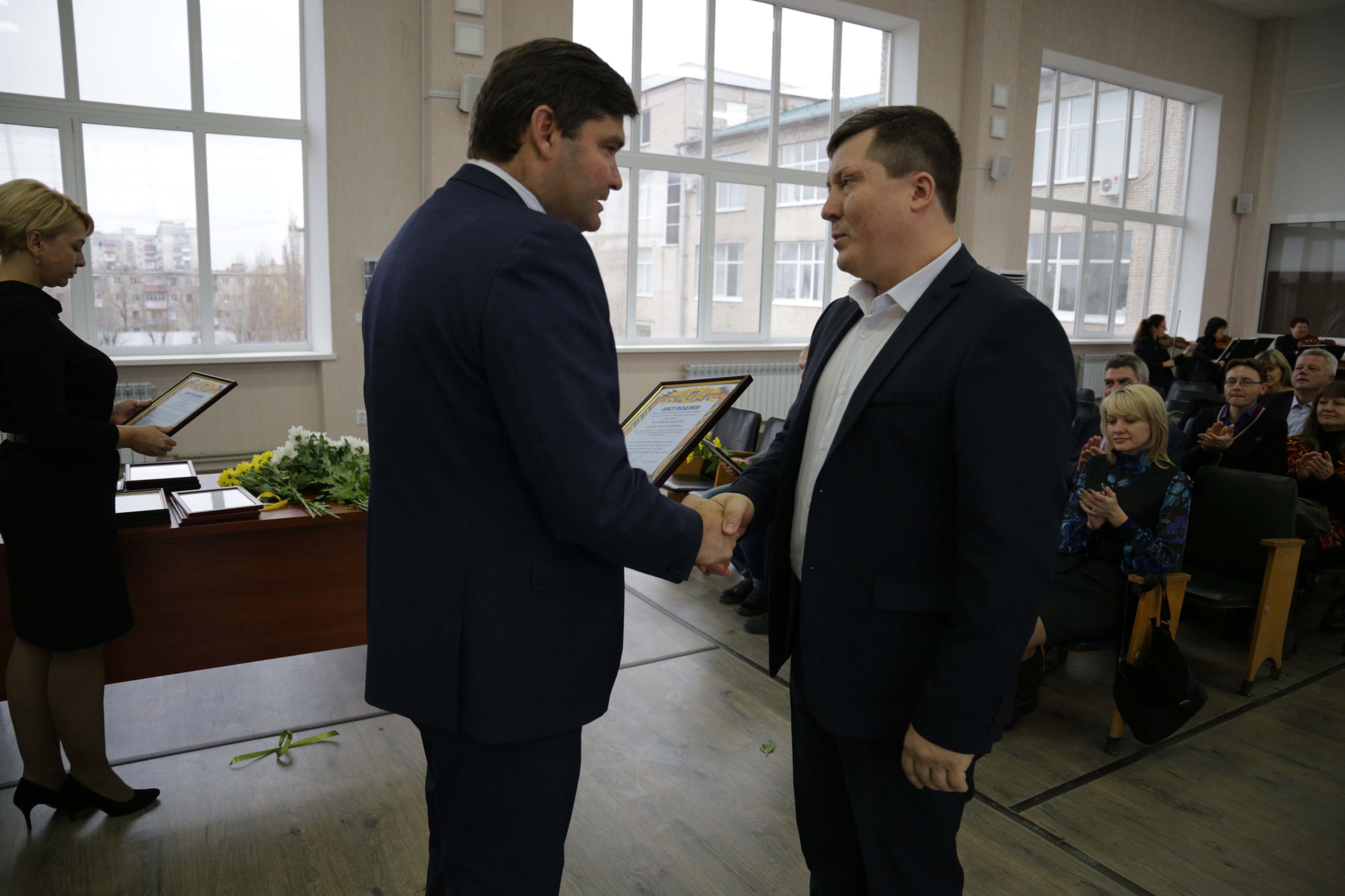 В облдержадміністрації вшановували працівників радіо, телебачення та зв’язку з нагоди їх професійного свята