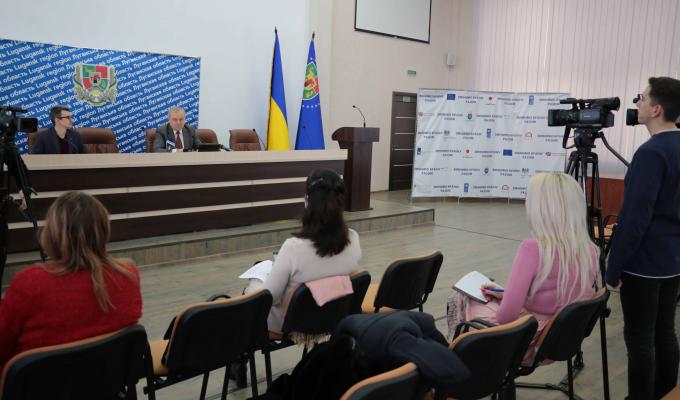 Лікувальні заклади області забезпечуються усім необхідним на випадок протидії коронавірусу, – брифінг