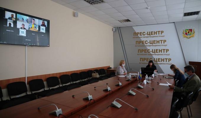 Проблеми внутрішньо переміщених осіб обговорено з представниками міжнародних організацій