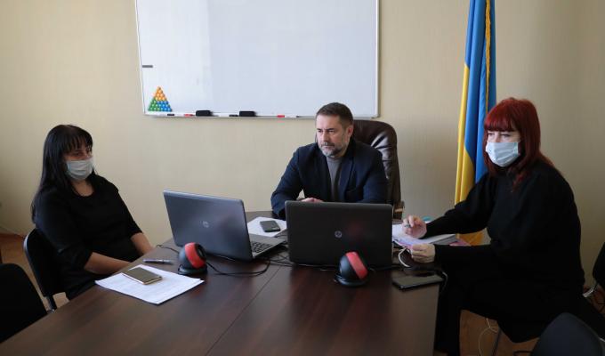 Сергій Гайдай розповів парламентарям, як Луганщина протидіє російській інформаційній агресії