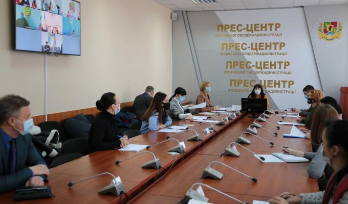 Питання погашення заборгованості із заробітної плати підприємствами Луганщини обговорили в облдержадміністрації