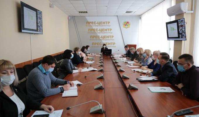 Процес передачі медичного майна новоствореним громадам Луганщини має бути закінчено до першого липня