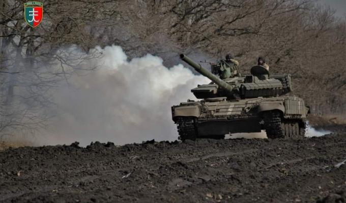Окупанти збільшують кількість ліжко-місць в лікарнях Луганщини, в Алчевську молодь навчатимуть основам журналістики «по-російськи», виїзні бригади не лише видають паспорти рф, а й займаються перекладом необхідних документів
