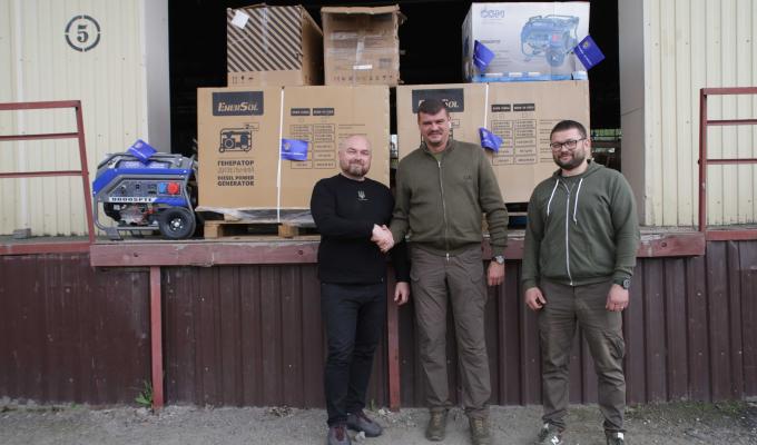 «Подаруй світло Харкову» – громади Луганщини передають сусідам 43 генератори