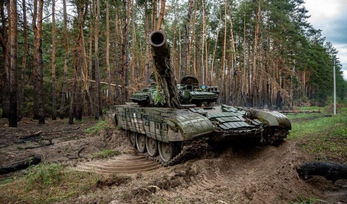 Окупанти ускладнюють логістику – б’ють по автошляхах, що ведуть до звільнених сіл Луганщини, – Артем Лисогор