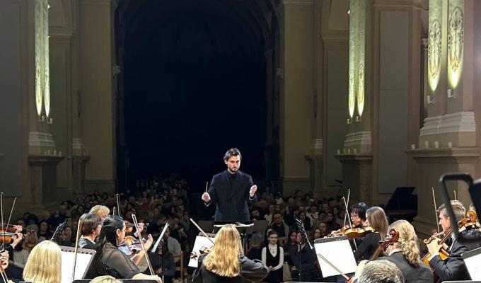 У Львові виконують шедеври класичної музики: Луганський оркестр вразив публіку