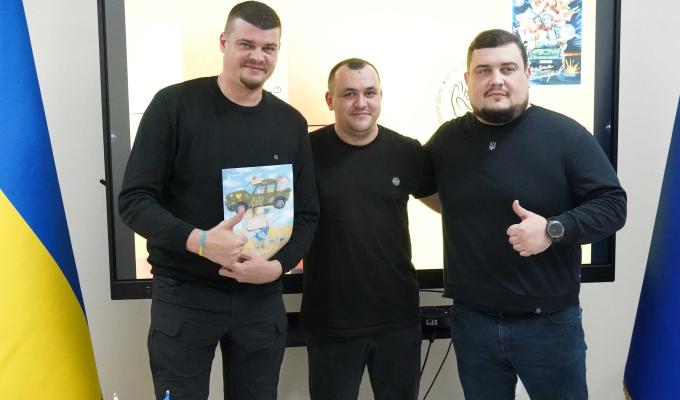 Волонтер з Луганщини Володимир Коломайко узяв участь у спецпогашенні поштової марки «Країна волонтерів»