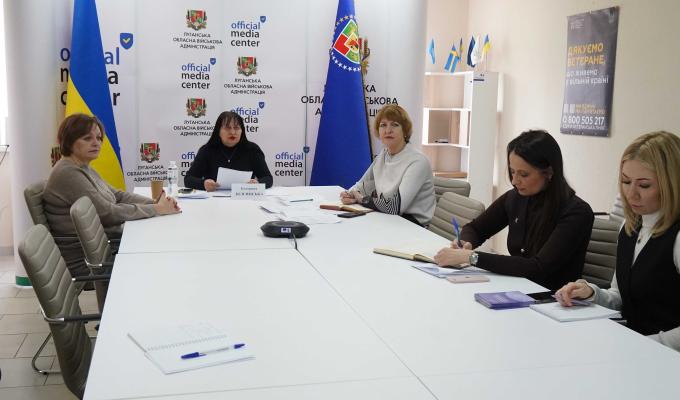 Спростити процедуру підтвердження трудового стажу переселенців, які втратили документи через агресію рф, – питання порушить Рада ВПО при Луганській ОВА