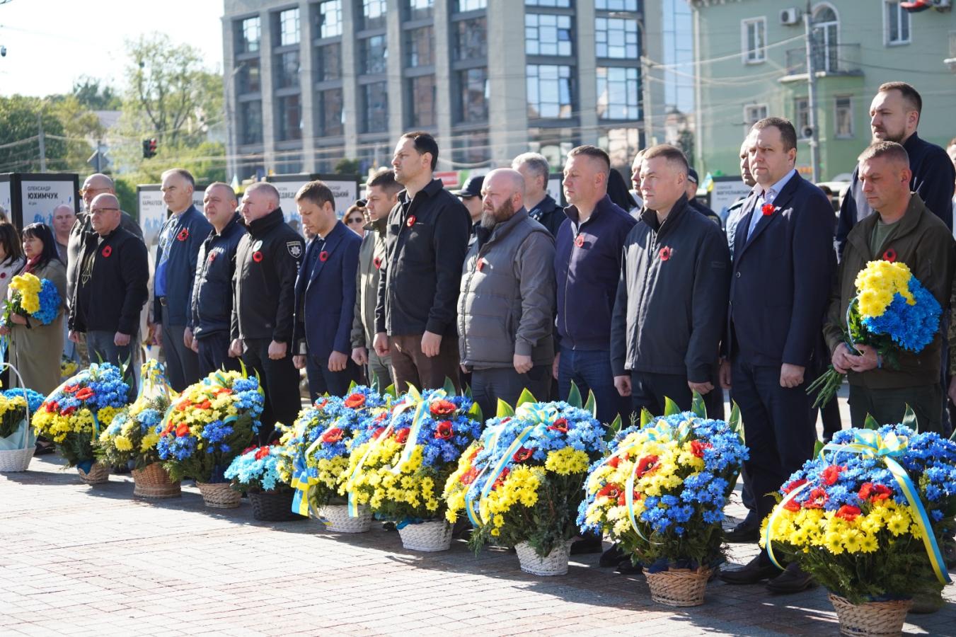 У Рівному Олексій Харченко долучився до заходів до Дня пам’яті та перемоги над нацизмом