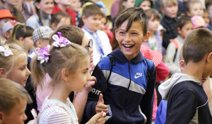 В Сєвєродонецьку привітали дітей-сиріт та дітей, позбавлених батьківської опіки