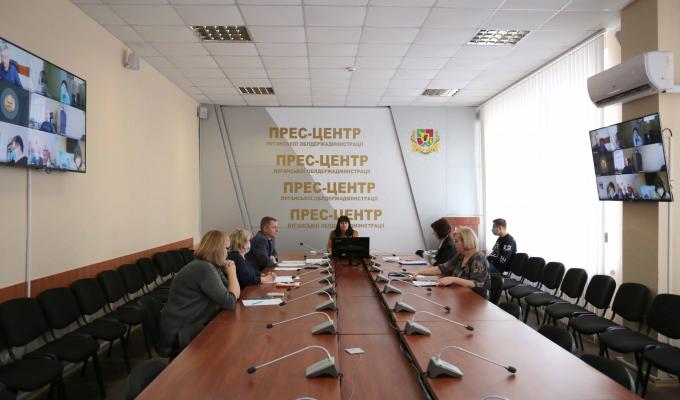 В облдержадміністрації обговорили роботу лікарів під час пандемії COVID-19