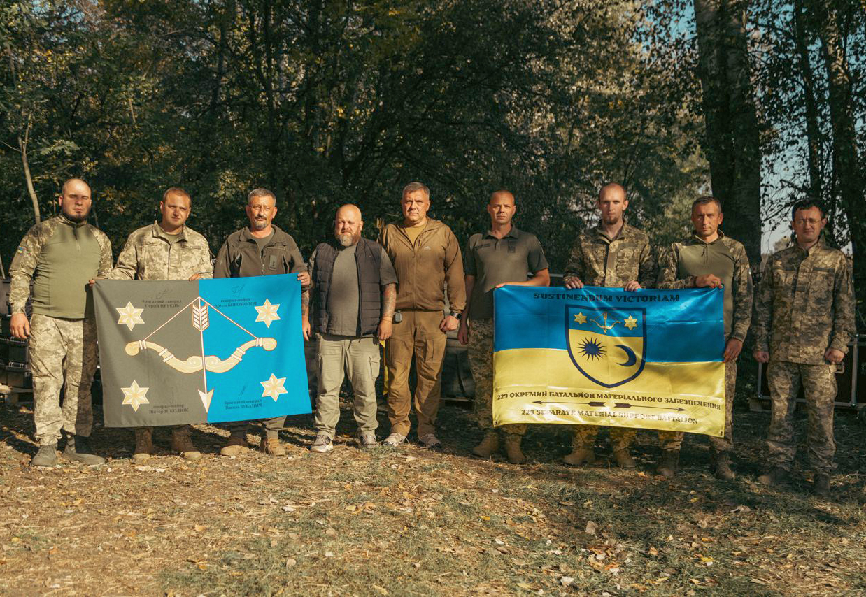 Безпілотні апарати та наземні роботизовані комплекси передали бійцям на Харківський напрямок, - Олексій Харченко