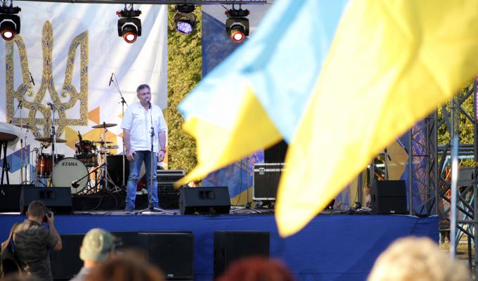 Із вдячністю захисникам незалежності. Обласний захід з нагоди найбільшого державного свята відбувся у Попасній