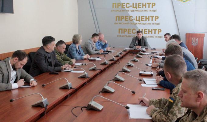 Нагальні проблеми зміцнення українського інформаційного простору обговорили в облдержаміністрації