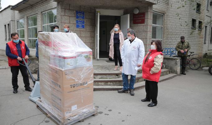 Товариство Червоного Хреста України передало рубіжанській лікарні побутову техніку