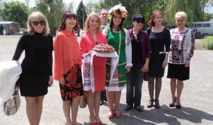 Продовжується обласний огляд-конкурс майстрів мистецтв та аматорів народної творчості Луганської області «Луганщина – світанок України»