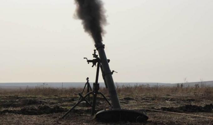 Новини АТО: на Луганщині не змовкають міномети