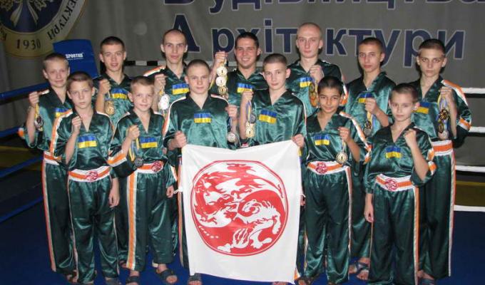 34 медалі вибороли спортсмени Луганщини на всеукраїнських змаганнях із кікбоксингу WPKA