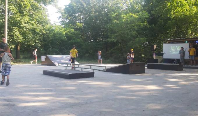 У Попасній відкрили скейт-майданчик