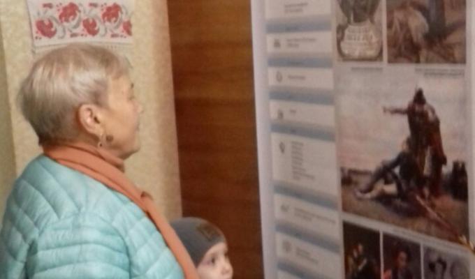 Пересувна виставка «Фактор свободи» була презентована в Новоайдарському районному краєзнавчому музеї