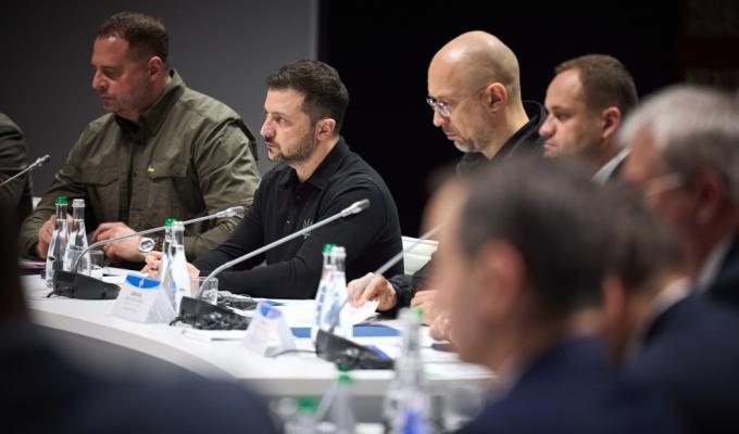 Програми підтримки українців, вітчизняне оборонне виробництво та робота з партнерами – підсумкове засідання Конгресу місцевих та регіональних влад за рік