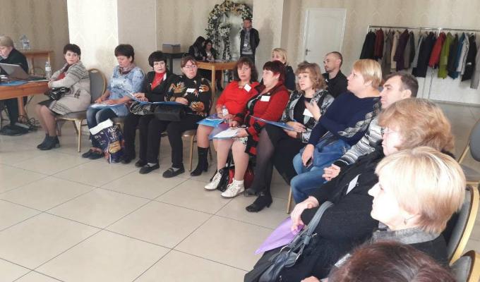 Для прийомних батьків провели тренінг з виховання дітей 