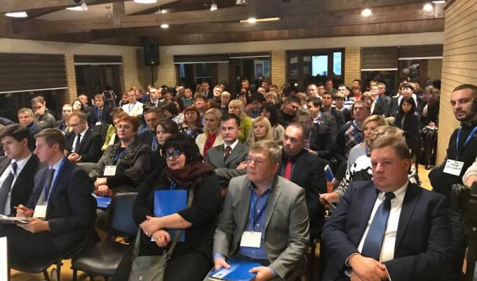 Луганчани вивчають кращі практики місцевого самоврядування та розбудови громадянського суспільства в умовах реформування