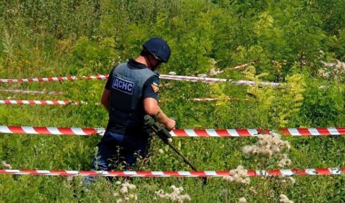 Розмінування на Луганщині: за добу вилучено 91 вибухонебезпечний предмет