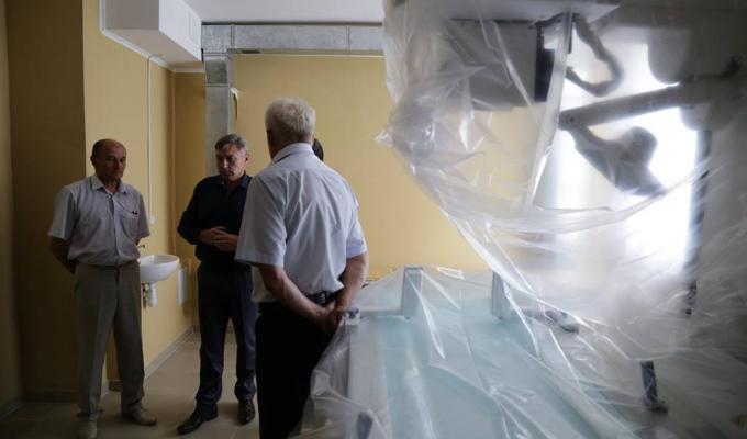 Юрій Гарбуз провів робочу нараду у консультативній поліклініці у Старобільську