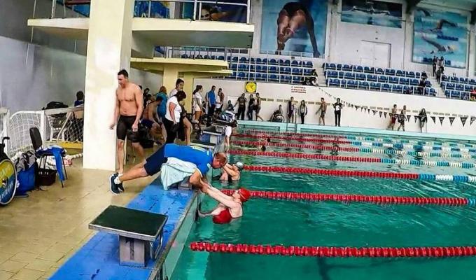 Вісім медалей привезли наші плавці з інвалідністю зі всеукраїнських змагань 