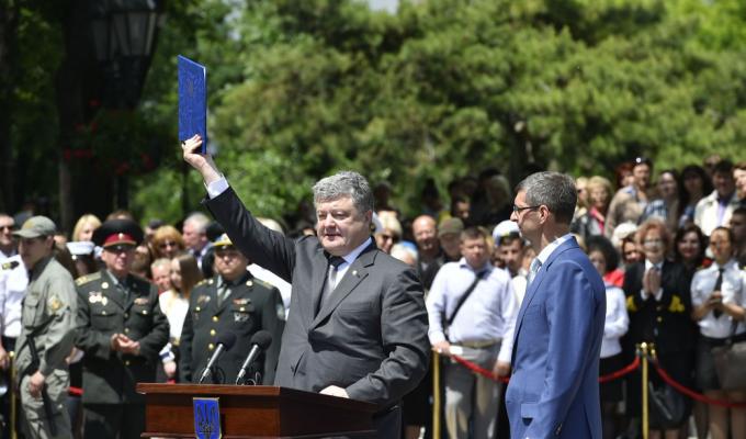Президент підписав Указ про додаткові заходи щодо забезпечення безперешкодної реалізації громадянами України права на безвізові подорожі до Євросоюзу