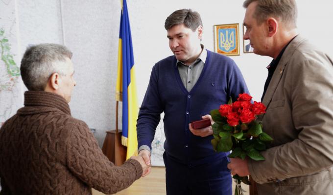 Працівника енергетичної галузі Луганської області відзначено почесним званням