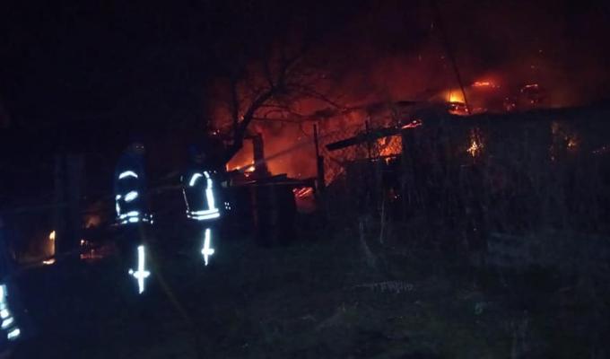 Чергові обстріли мирного населення: у Сєвєродонецьку з-під завалів врятовано двох осіб