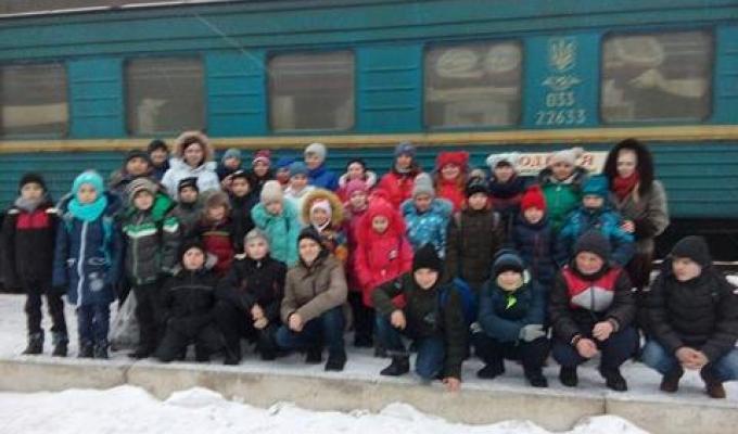 Діти з Новоайдарського району вирушили на відпочинок на Київщину 