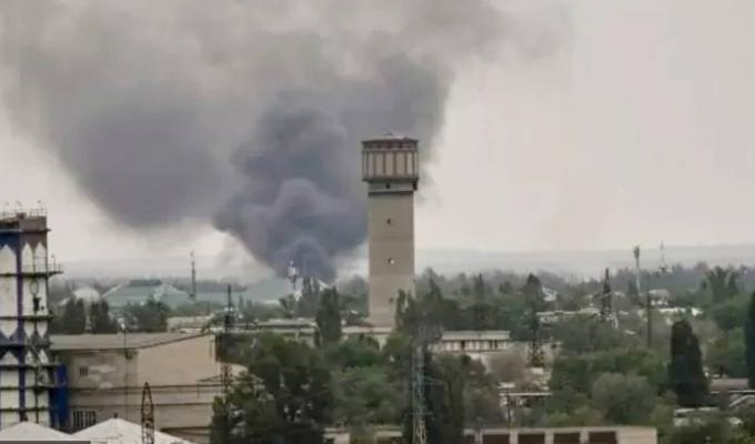 Річницю міста сєвєродончани зустрічають у підвалах, по області двоє знайдених загиблих, поранені, зруйновано близько 60 будинків, – Сергій Гайдай