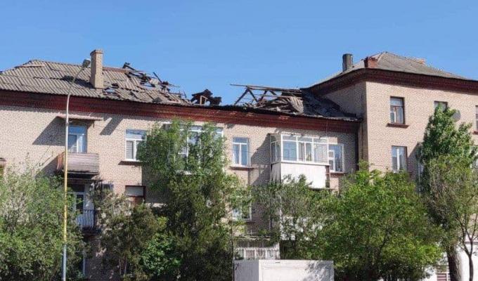 Сергій Гайдай: у Сєвєродонецьку росіяни обстріляли «Азот», у Лисичанську – будівлі поліції та пошти