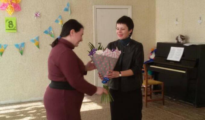 Ольга Лішик привітала жінок Сєвєродонецького міського Товариства сліпих із Міжнародним жіночим днем