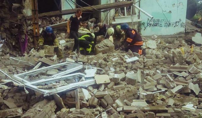 Два авіаудари по Лисичанську: знайдені тіла чотирьох загиблих – пошукова операція триває, – Сергій Гайдай