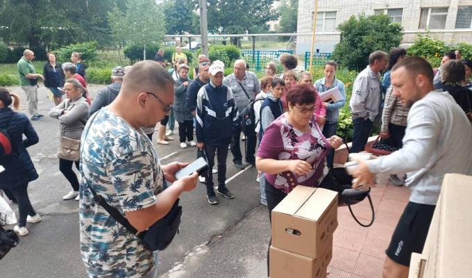 Жителі чотирьох громад Луганщини отримали гуманітарну допомогу в Павлограді, - Сергій Гайдай