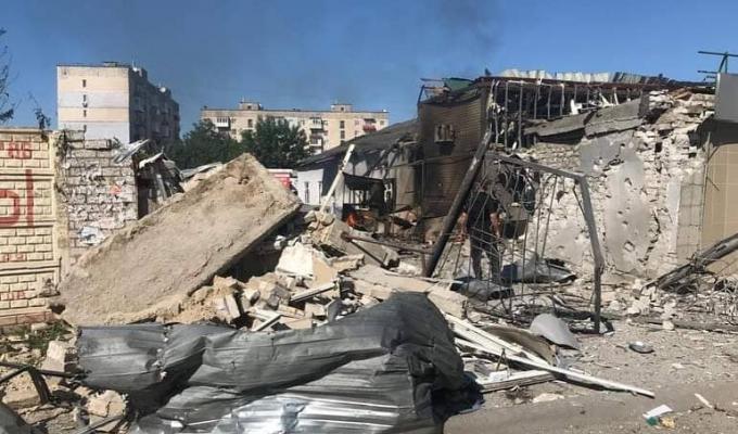 Сергій Гайдай: до лікарень країни продовжують доставляти жителів Лисичанська, яких росіяни обстріляли касетними снарядами