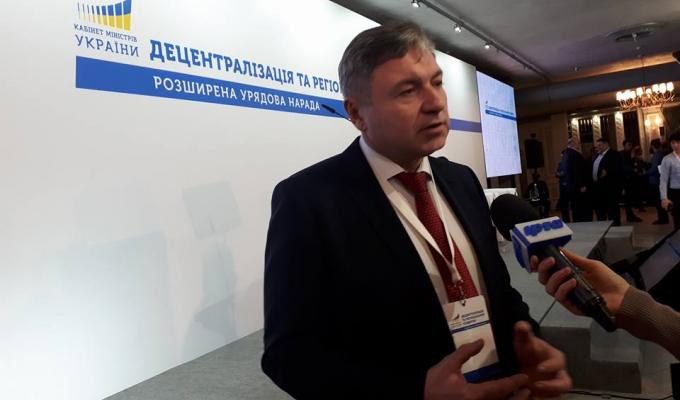 Для одного мешканця Луганської та Донецької областей виділяється найбільше коштів з державного бюджету ніж для мешканця інших областей, – Петро Порошенко