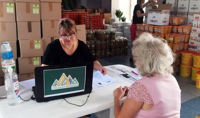 У Полтаві відкрили гуманітарний штаб для переселенців з Гірської громади