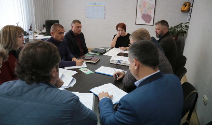 В облдержадміністрації розглянули можливість фінансування програм із боротьби з карантинними шкідниками