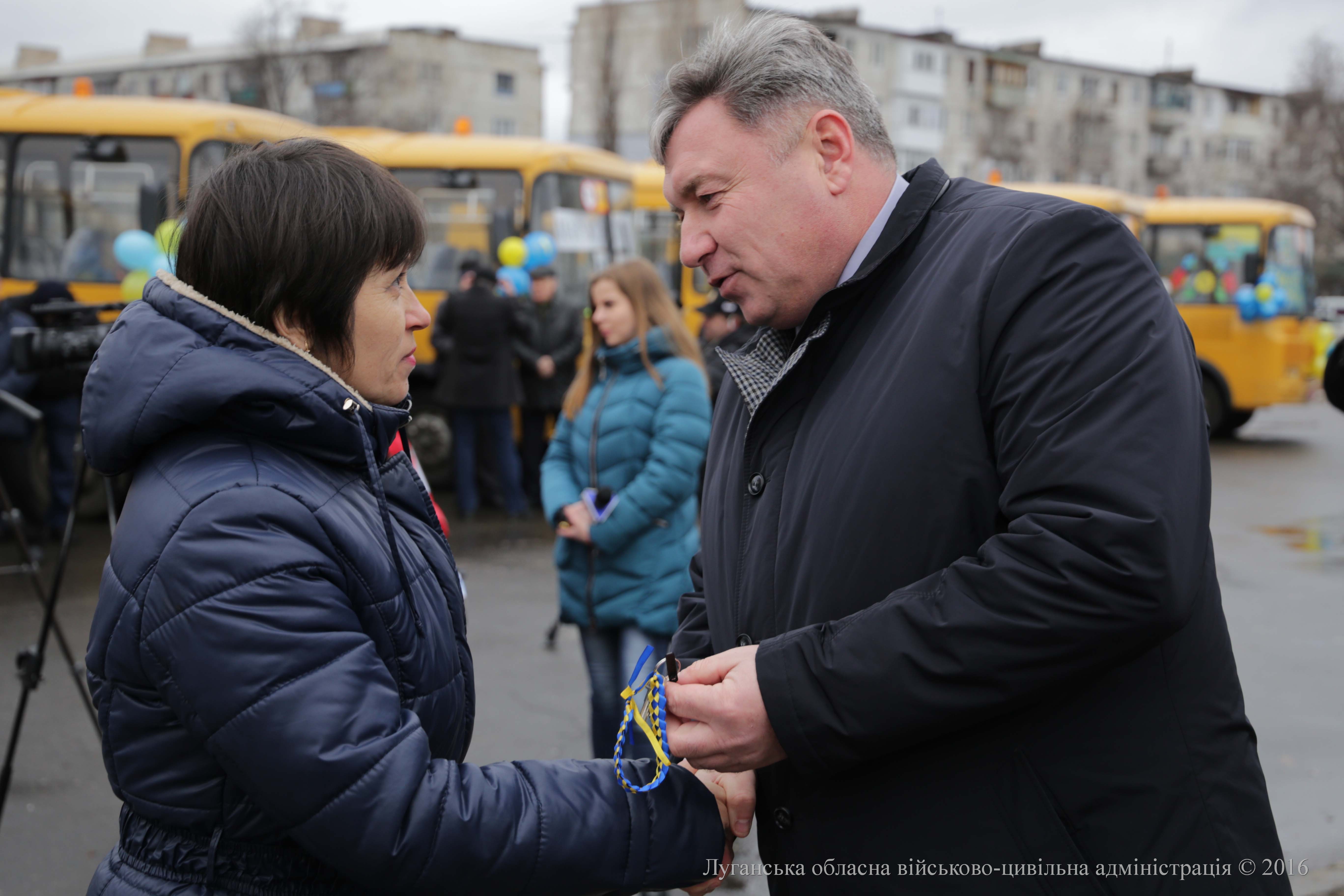 Шкільний автопарк області поповнився 14 новими автобусами